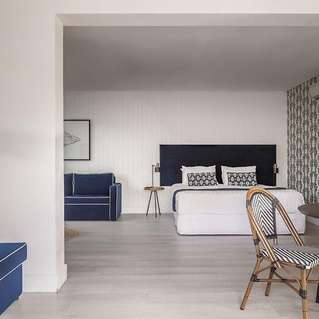 Waves Byron Bay Hotel Bagian luar foto