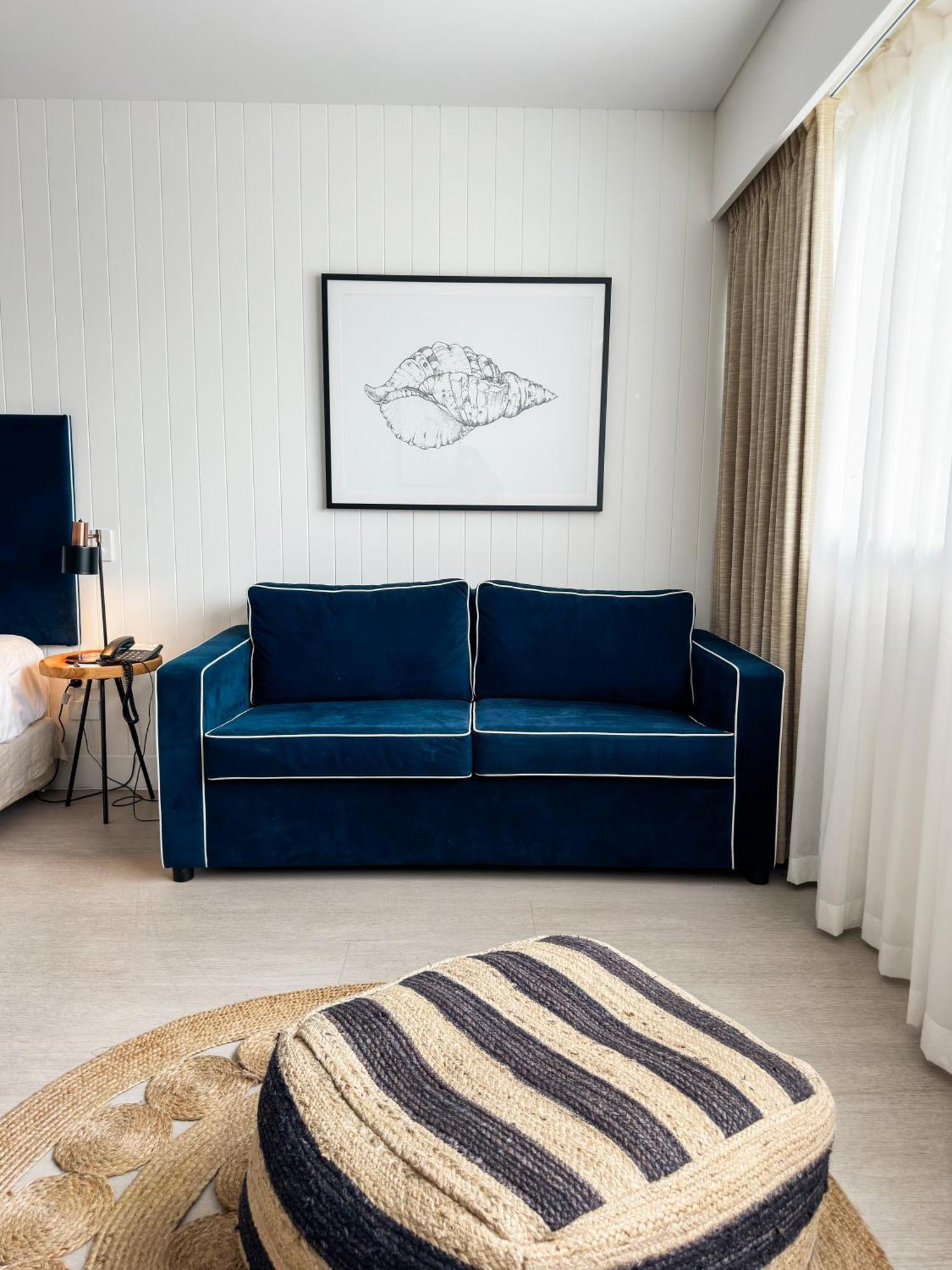 Waves Byron Bay Hotel Bagian luar foto