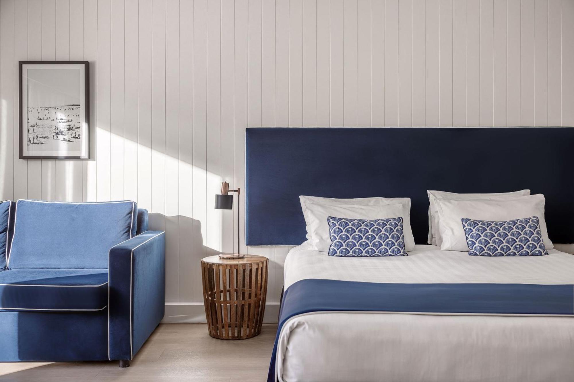 Waves Byron Bay Hotel Bagian luar foto
