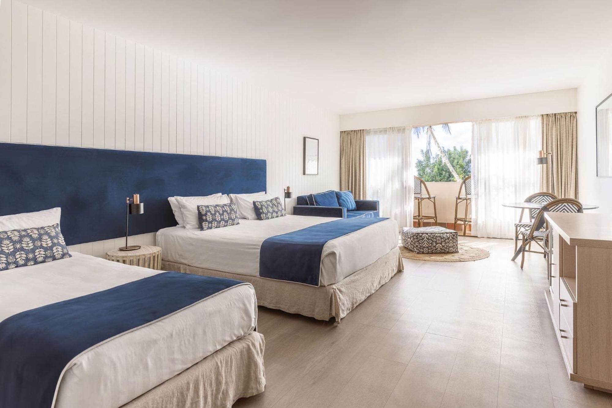 Waves Byron Bay Hotel Bagian luar foto