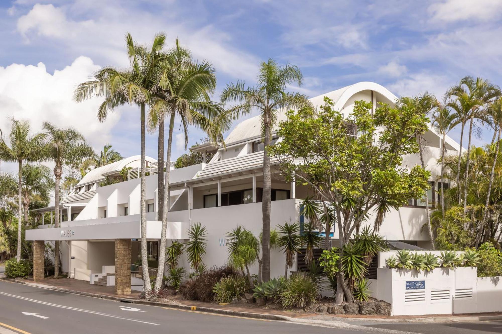 Waves Byron Bay Hotel Bagian luar foto